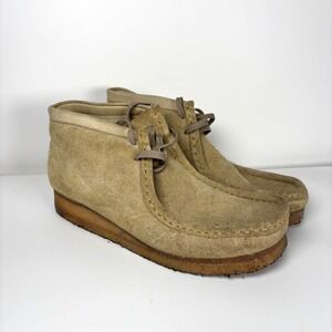 Clarks Wallabee Chukka Boots Shoes Sneakers 9.5 Women's Tan Suede